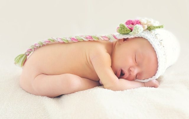 ًعبارات تهنئة المولودة الأنثي